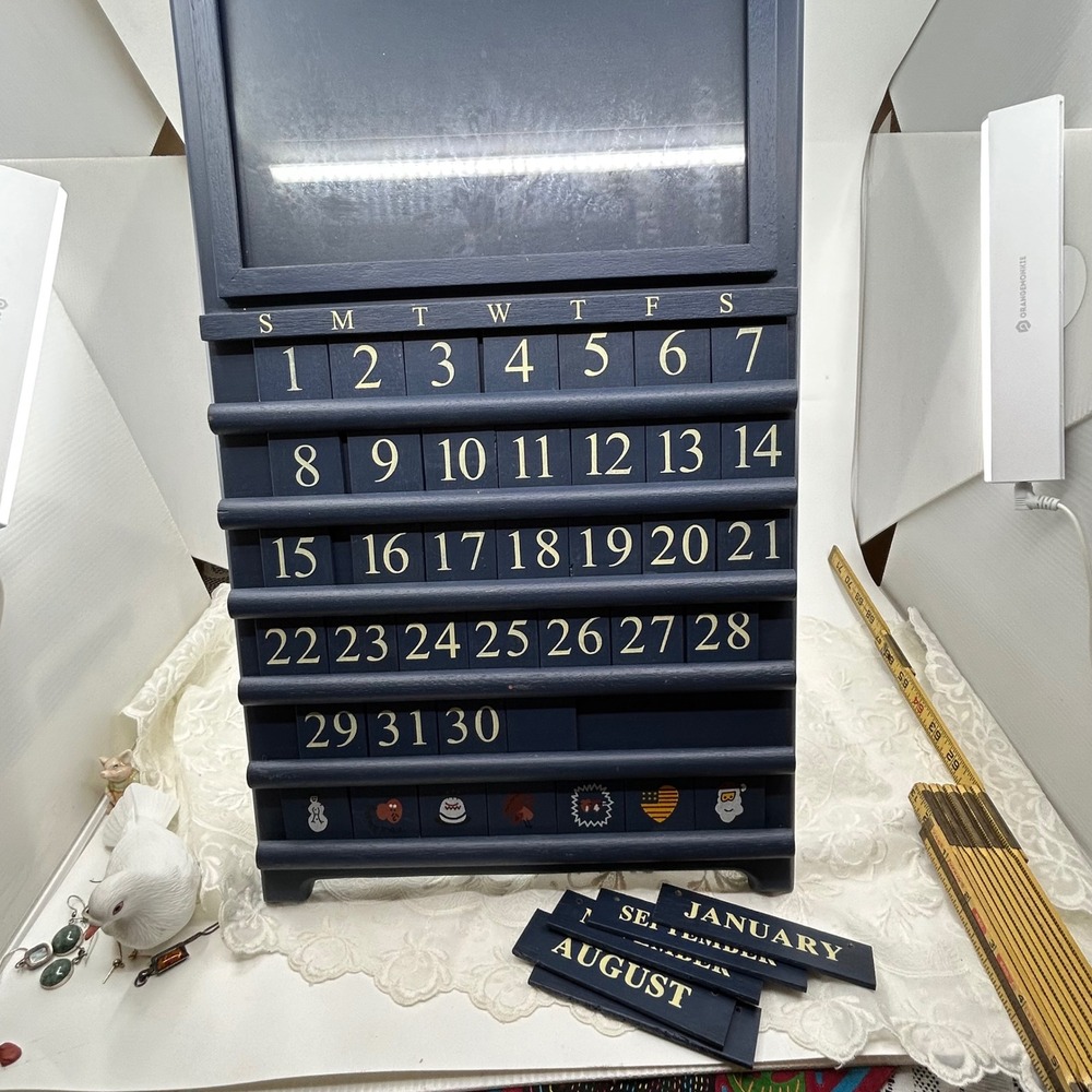 Vintage Wooden Block Blue Perpetual Calendar Complete Cottagecore Wall Mount - Picture 3 of 14